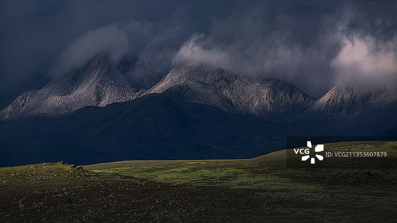 川西高原日落时分图片素材