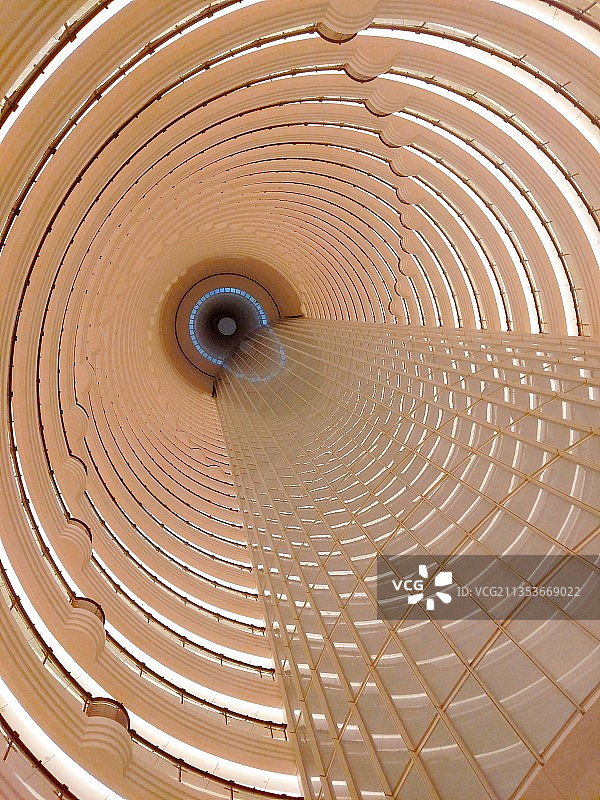 螺旋楼梯正上方图片素材