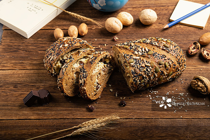 面包切片早餐图片素材