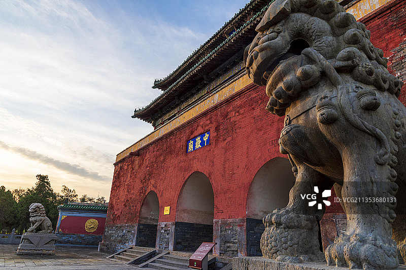 河南省郑州市登封嵩山中岳庙图片素材