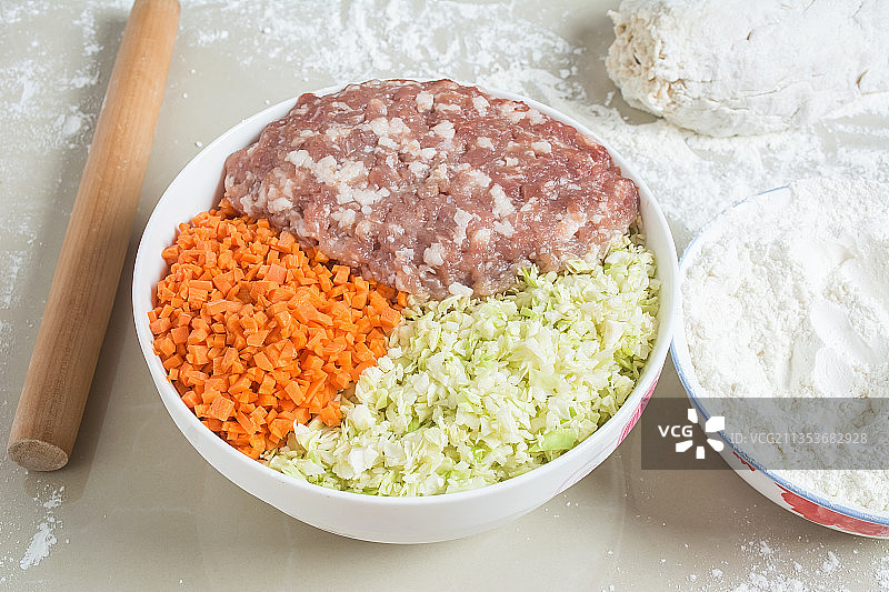 春节包饺子图片素材