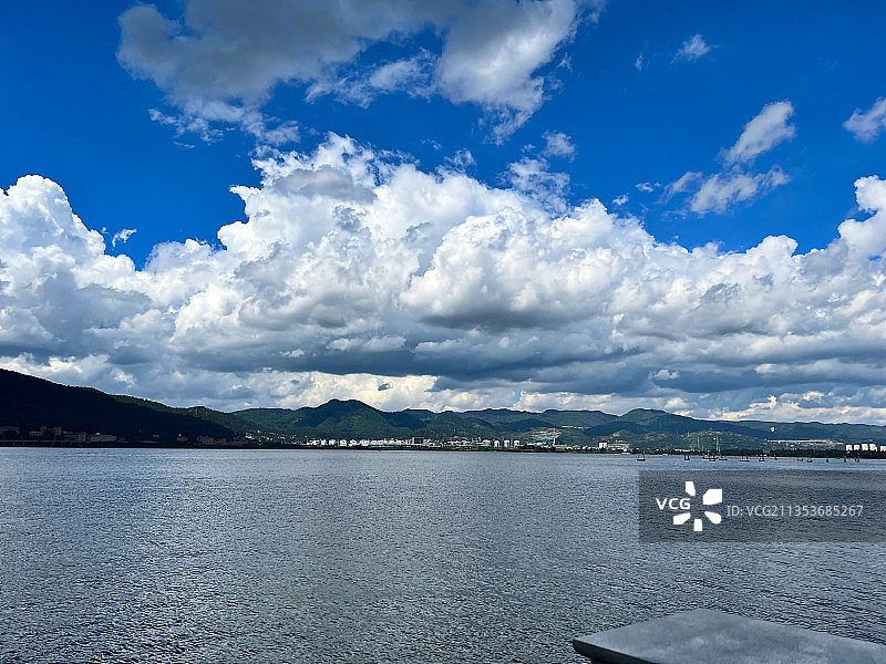 海埂大坝图片素材