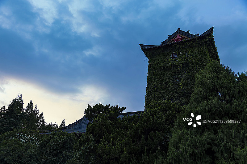 南京大学鼓楼校区北大楼图片素材