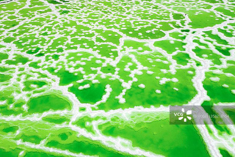 俯瞰察尔汗盐湖图片素材