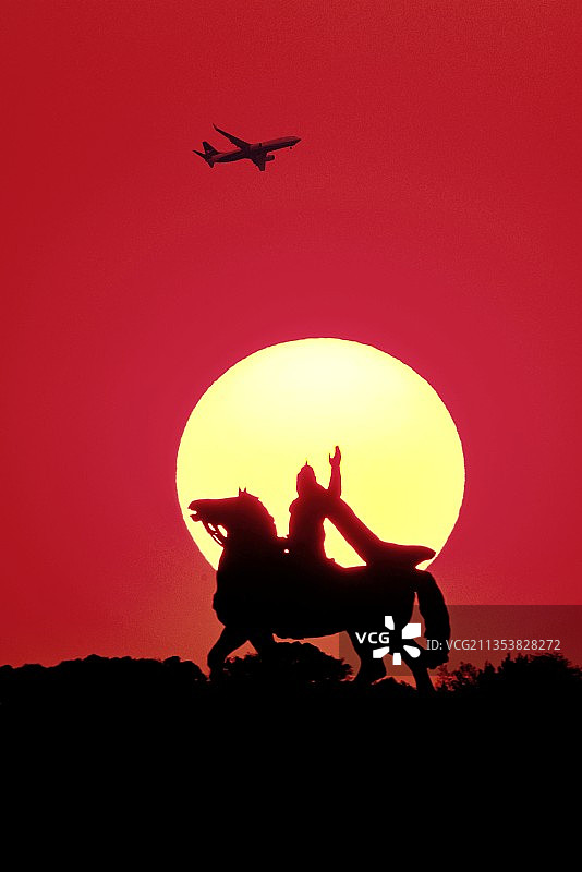 郑成功铜像挥别夕阳图片素材