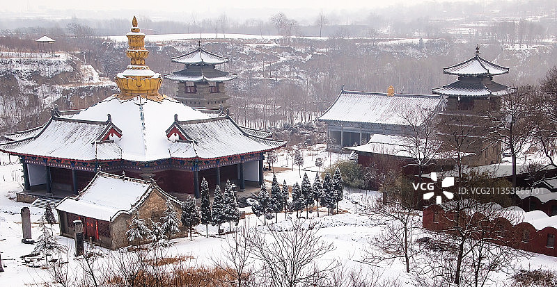 洞林寺初雪-河南郑州洞林寺图片素材