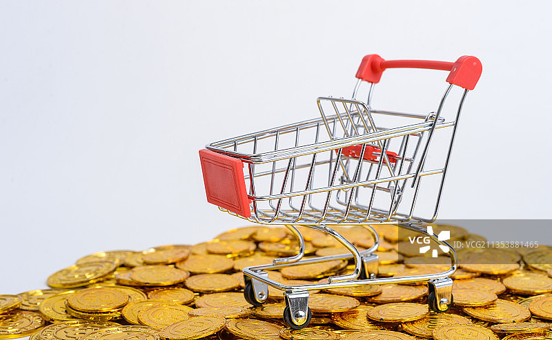 双11购物车 财富金币图片素材