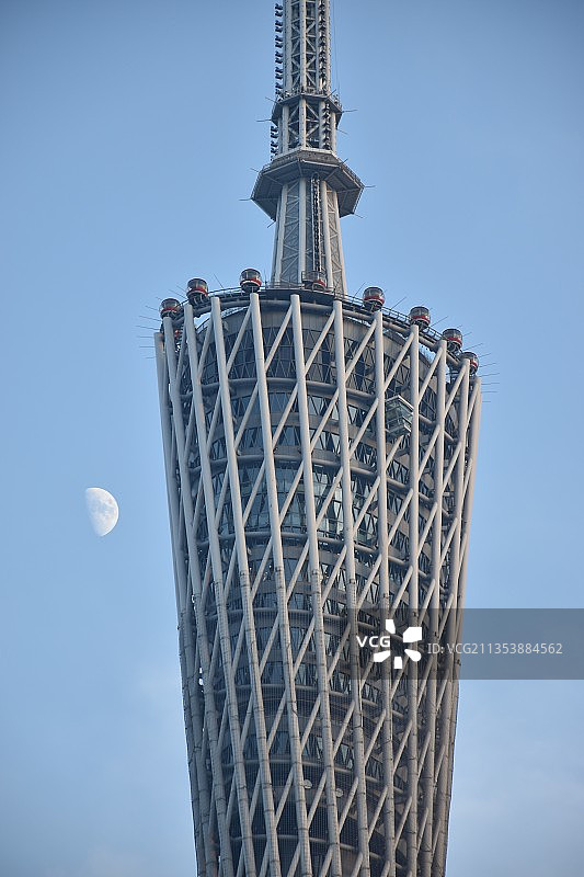 广州塔与月图片素材