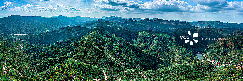 雨后远眺嶂石岩全景图片素材