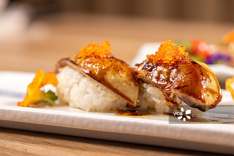 日式炙烤鹅肝寿司图片素材