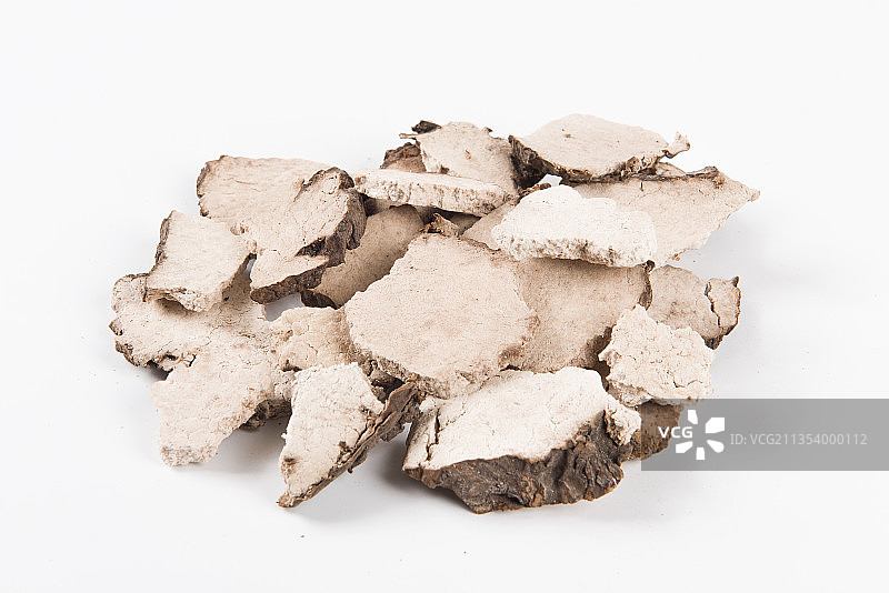 白底上的中药材茯苓片图片素材