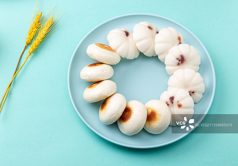 花式小馒头：红糖锅盔和米糕图片素材