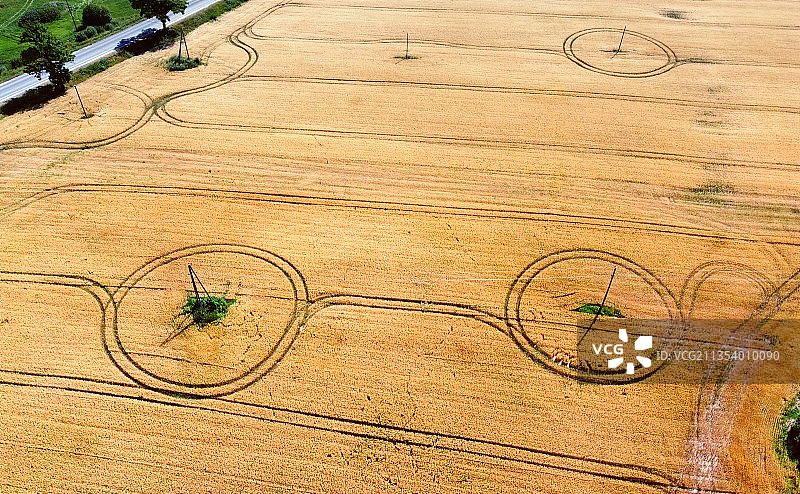 航拍：拉脱维亚的农田图片素材