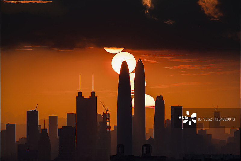 深圳京基一百顶日图片素材