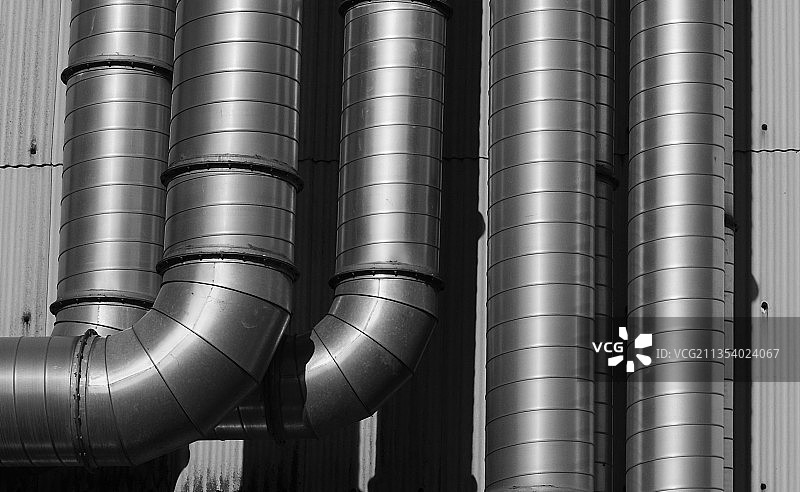 日本的管道仰视角度图片素材