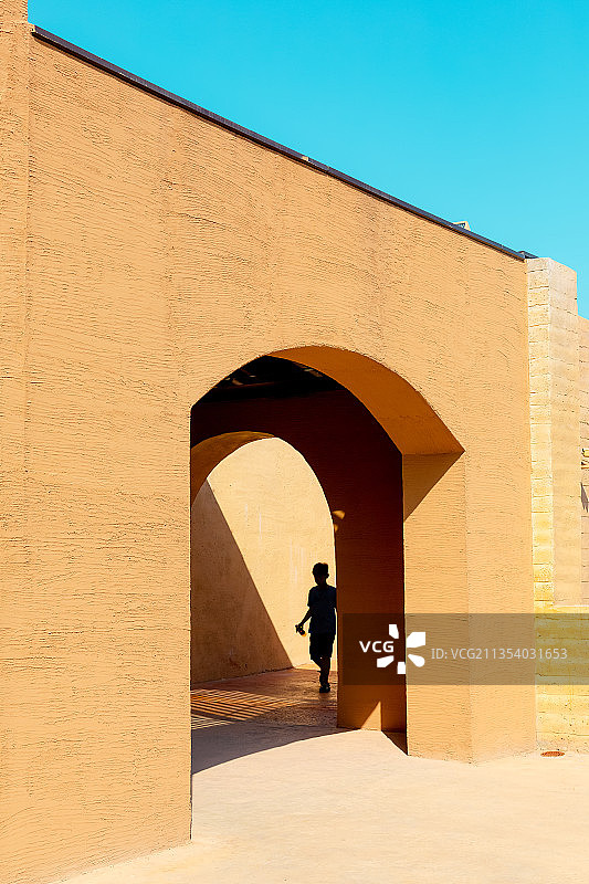 城市建筑的光与影图片素材