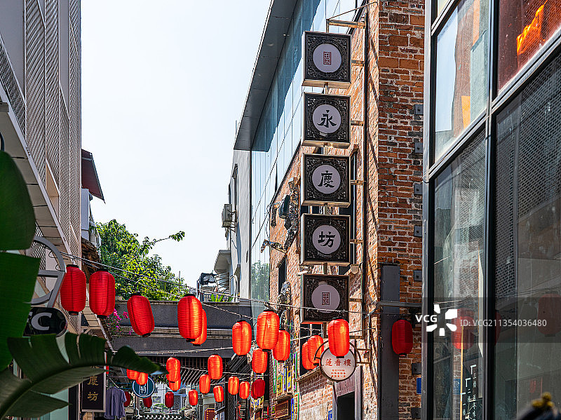 中国广州永庆坊旅游区古建筑街道景观图片素材