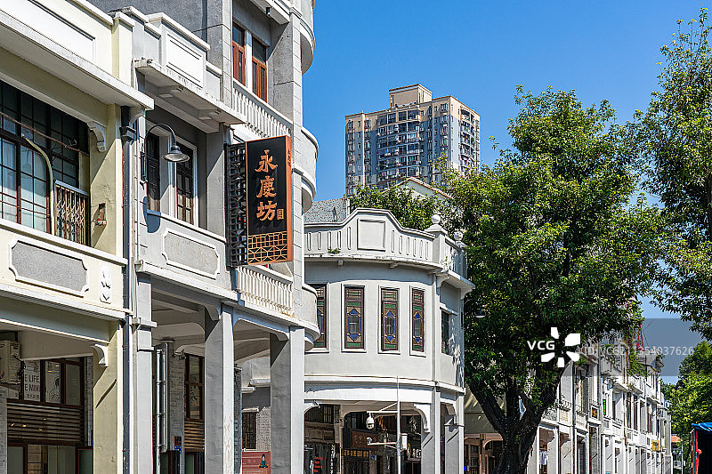 中国广州恩宁路永庆坊骑楼建筑景观图片素材