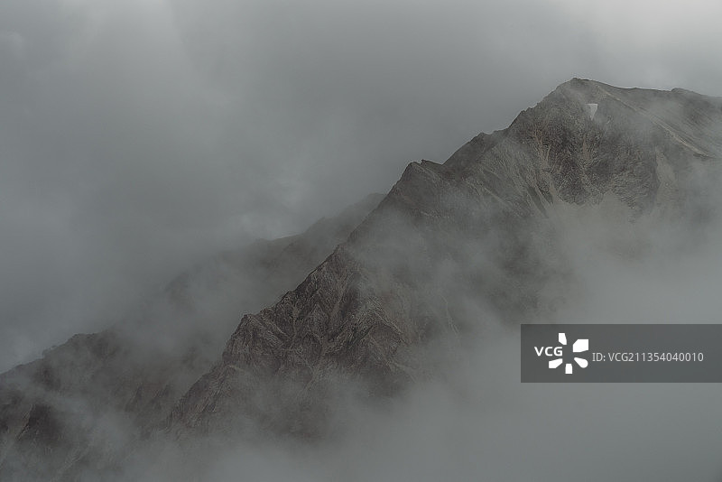 日本白马岳山脉风光图片素材