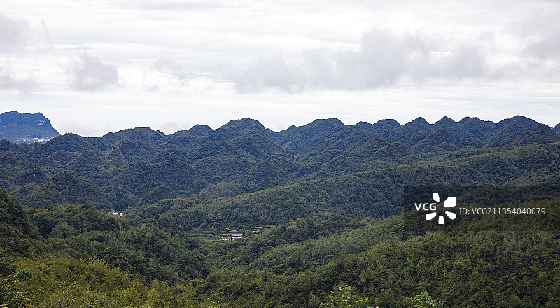 中国贵州大方油杉河景区崔苏坝国际露营基地图片素材