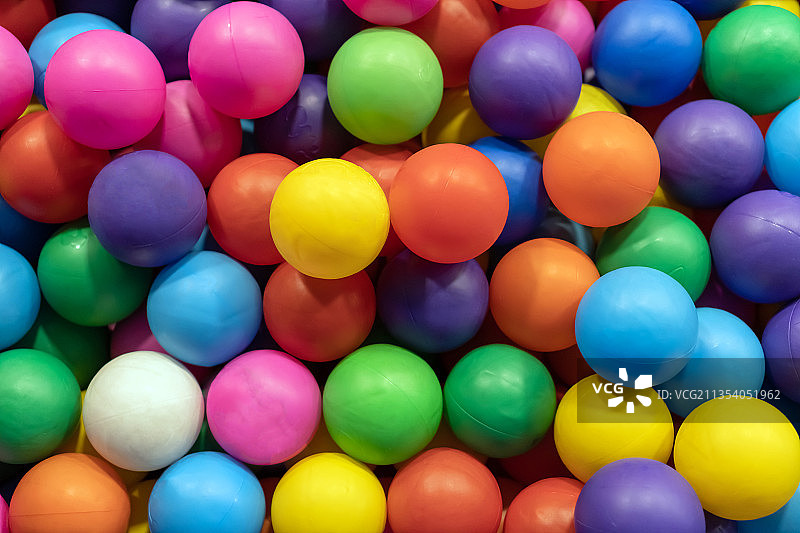 五彩球的完整画面图片素材