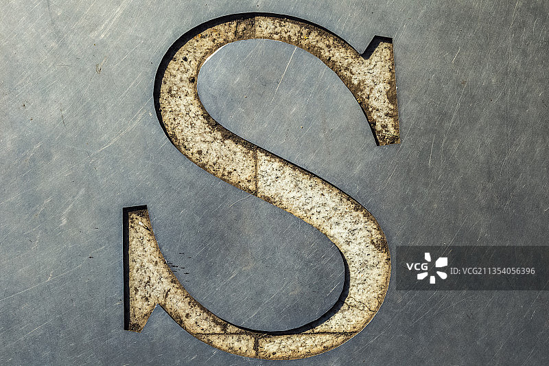 墙上数字的特写图片素材