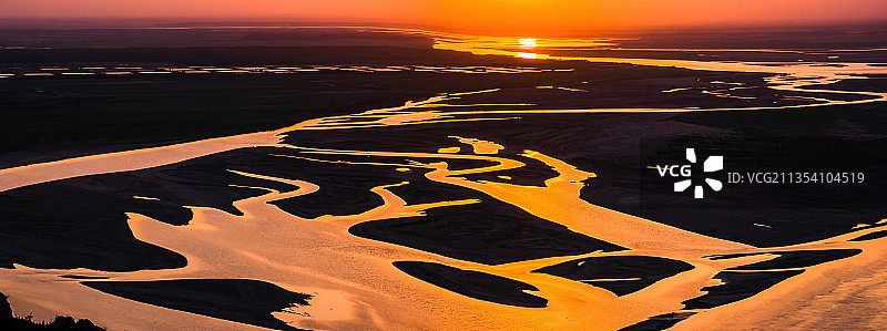 黄河郑州段-落日熔金图片素材