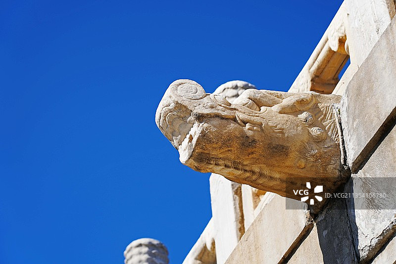 北京市故宫博物院紫禁城千龙吐水螭首神兽排水系统图片素材