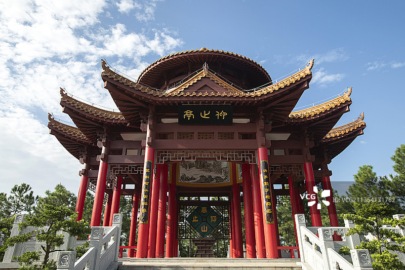 中国广东省湛江遂溪孔子文化城，中国文化，亭台楼阁，仰山停，图片素材