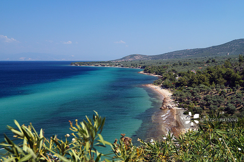 希腊塔索斯岛的碧海蓝天美景图片素材