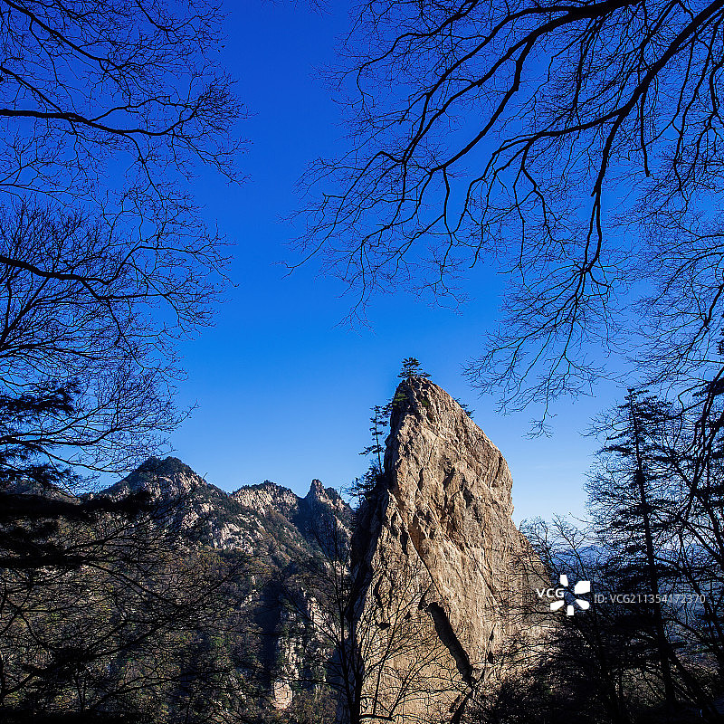 河南平顶山尧山风光-秋山秋水图片素材