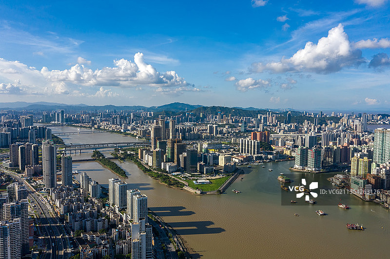 珠海湾仔与珠澳跨境工业区白昼航拍图片素材