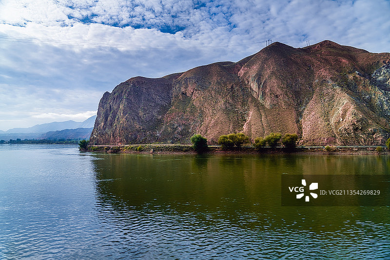 甘肃临夏永靖清清黄河水岸图片素材