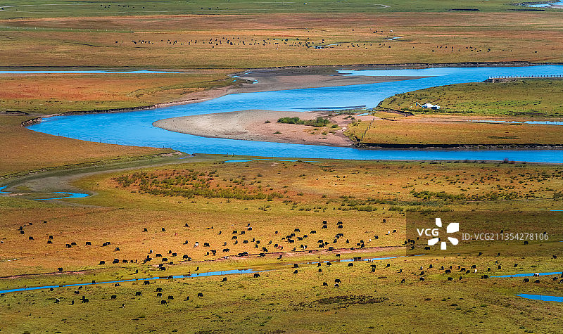 四川阿坝红原月亮湾风光图片素材