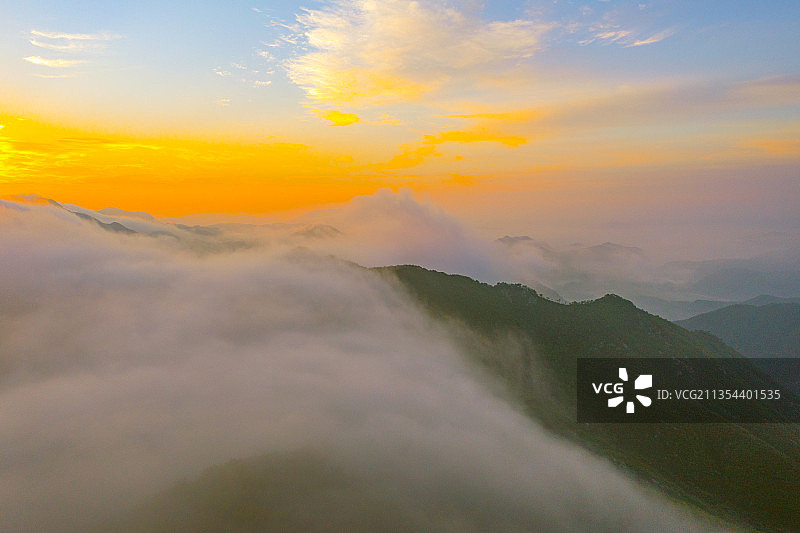 航拍大连庄河天门山云海图片素材
