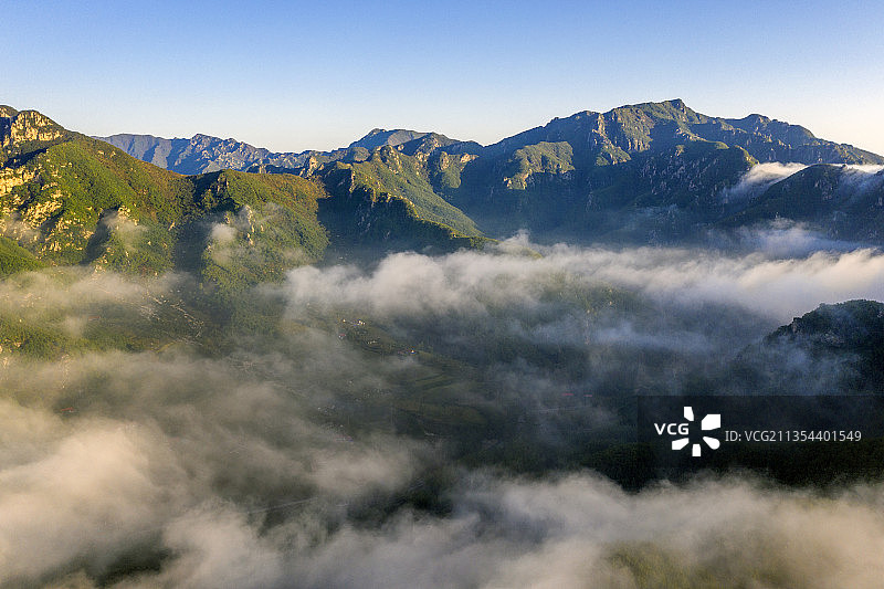 航拍大连庄河天门山云海图片素材