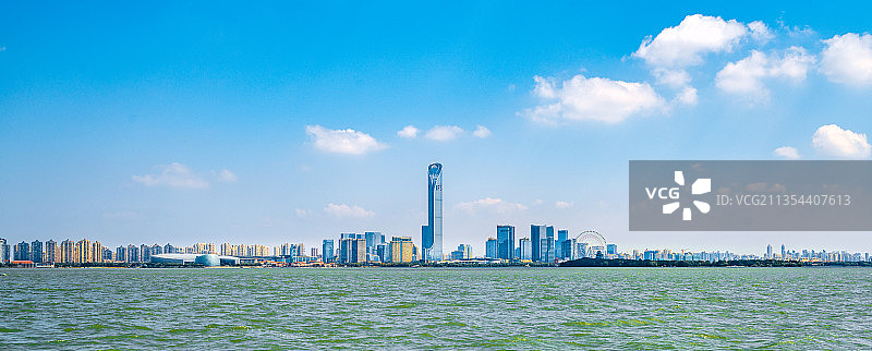 苏州金鸡湖工业园区九龙仓国际金融中心全景远景图片素材