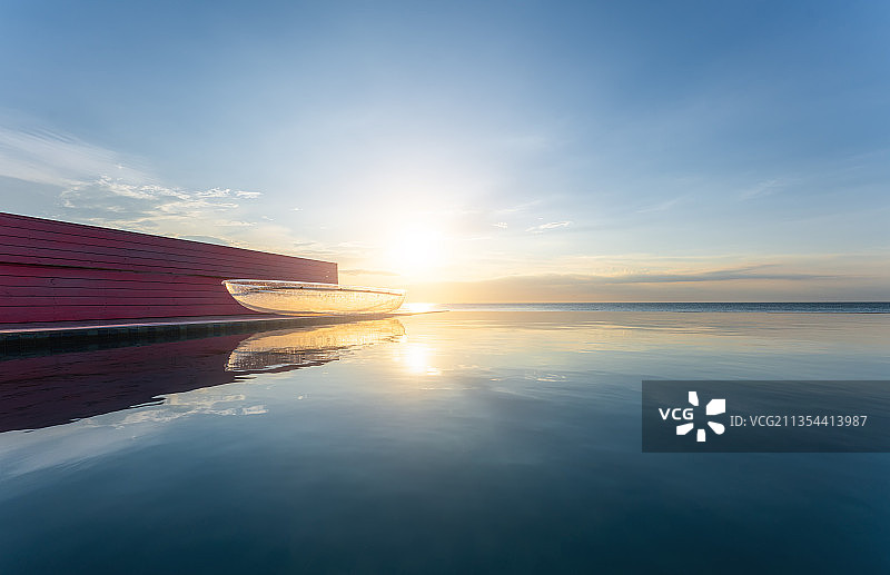 海边的天空之镜图片素材