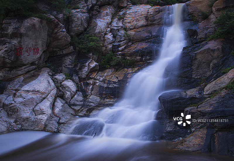 河南嵩山卢崖瀑布图片素材