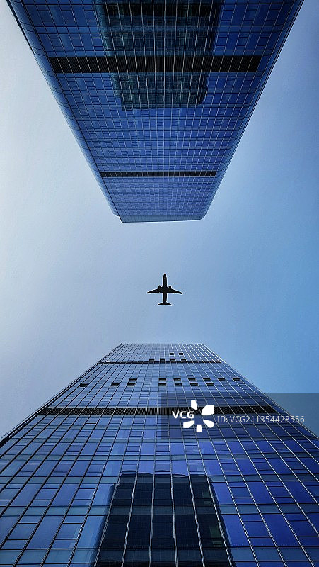 飞越城市图片素材