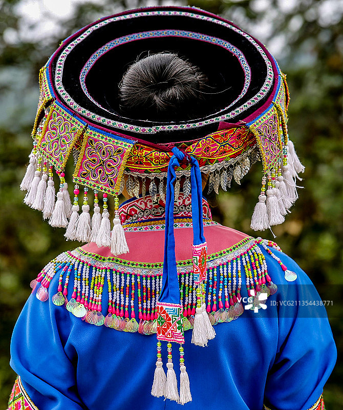 苗女背影图片素材