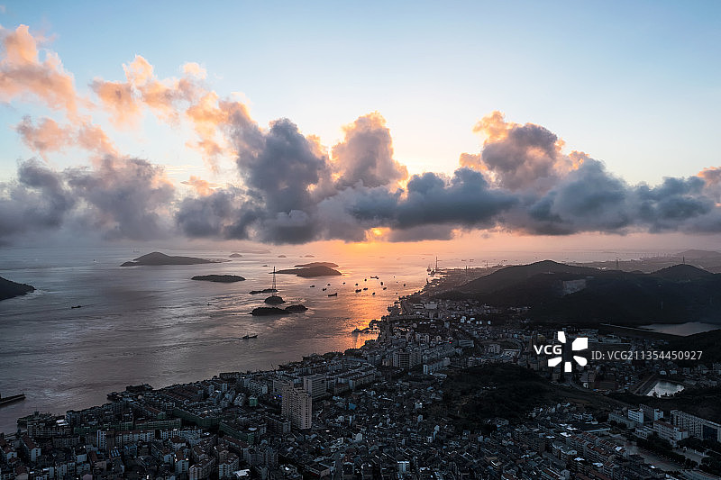 航日暮时分的岱山县航拍图片素材