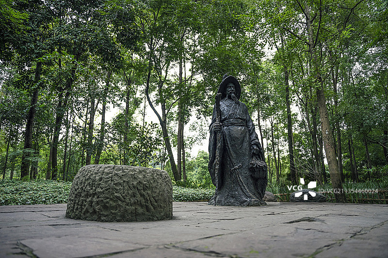 成都浣花溪公园陶渊明雕塑图片素材