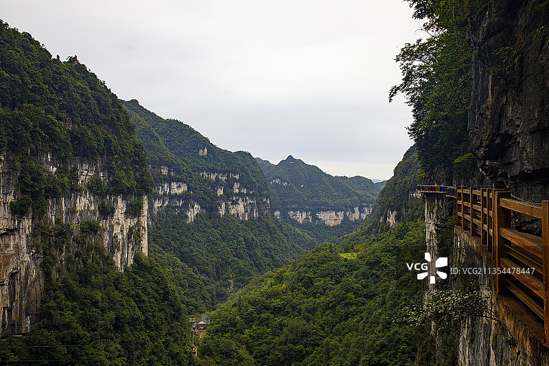 中国贵州毕节市大方油杉河风景名胜区仙宇屯风景区仙宇峰图片素材