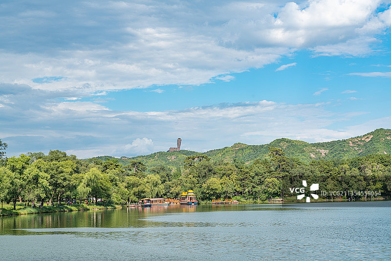 避暑山庄远望棒槌山自然风光图片素材