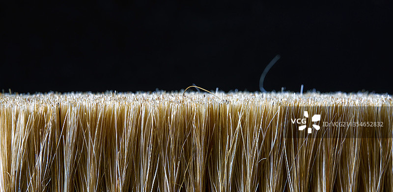 浓密的猪鬃毛刷图片素材