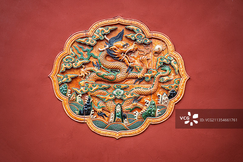 故宫红墙龙雕塑图片素材