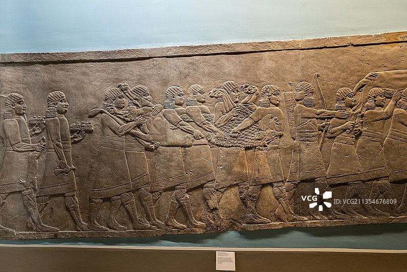 大英博物馆亚述巴尼拔猎狮浮雕图片素材