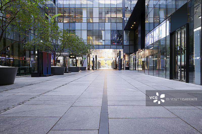 北京时尚地标三里屯特色建筑商业步行街图片素材