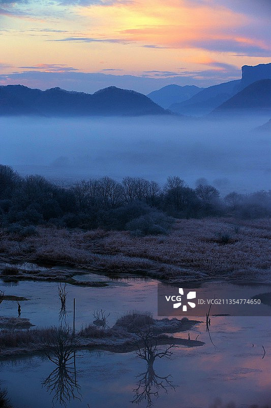 大九湖晨雾图片素材